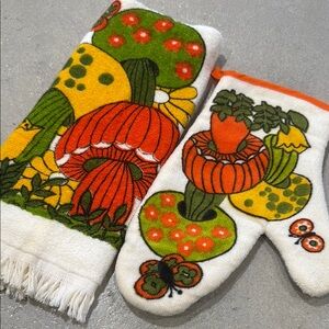 Merry Mushroom Vintage Floral and Mushroom Hand Towel and Oven Mitt